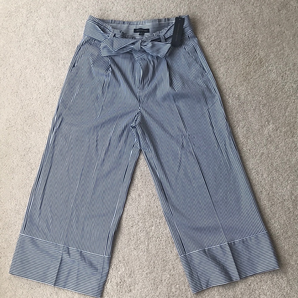 Navy & White Wide Leg Cropped Pants